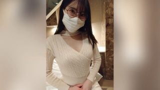 FC2PPV-3192936 【個人撮影】ちょっと天然系の巨乳で色白な眼鏡女子　趣味のサバゲーの為のお小遣い稼ぎです